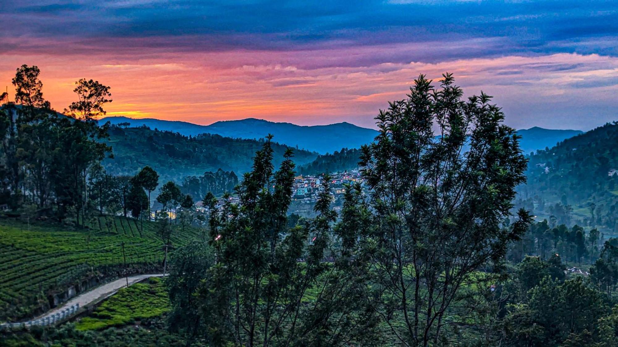 Valley View Inn, Котагири Экстерьер фото